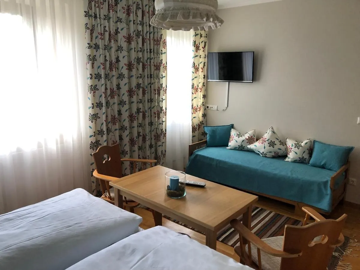 Landgasthof Haueis Marktleugast Guest house